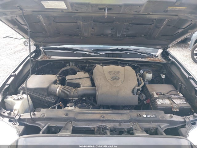 Toyota Tacoma Sr5 V6