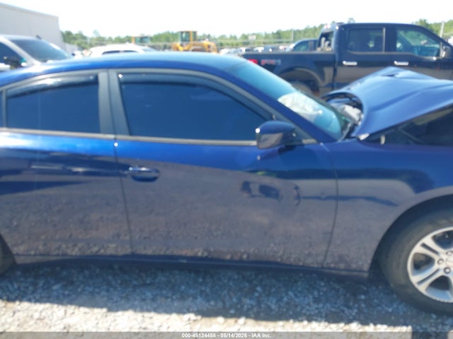 Dodge Charger Se