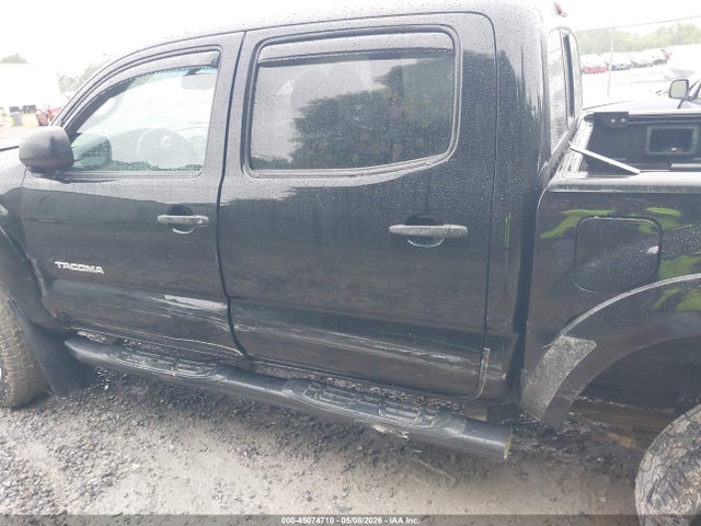 Toyota Tacoma Base V6