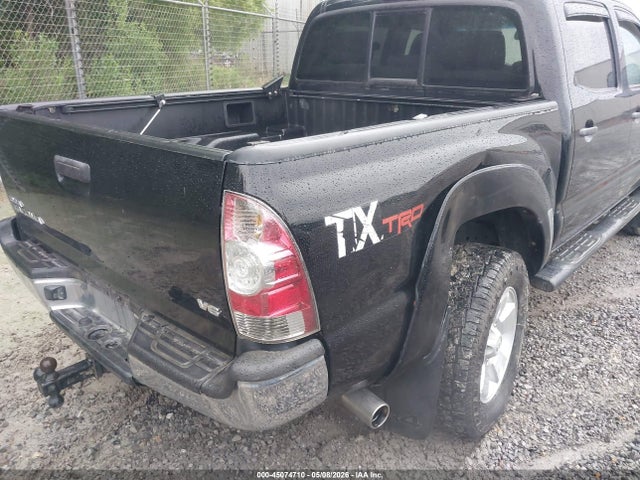Toyota Tacoma Base V6