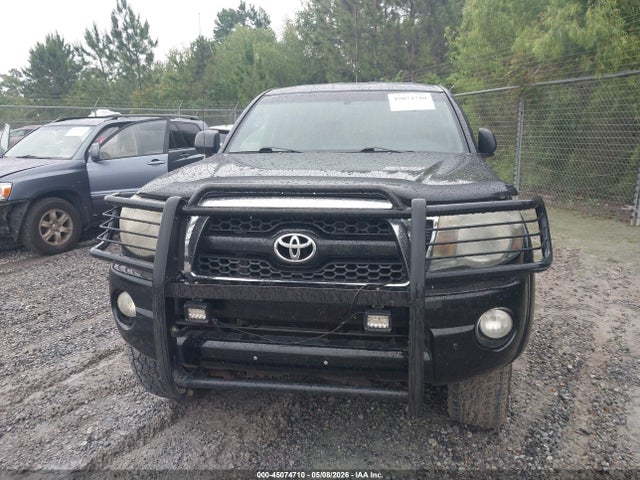 Toyota Tacoma Base V6