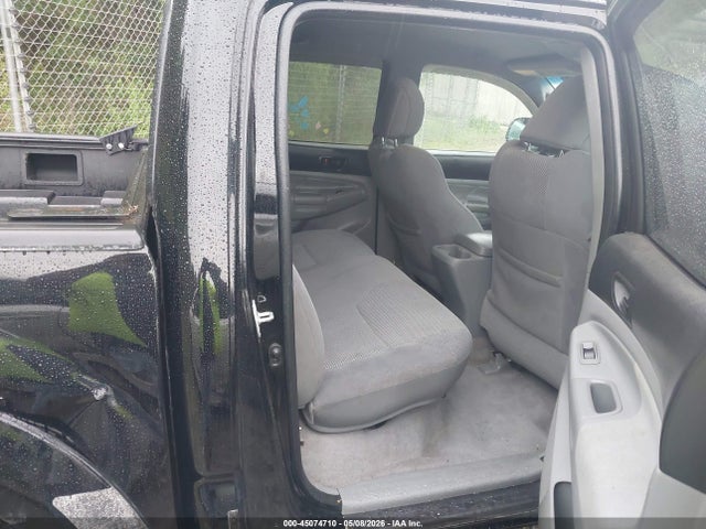 Toyota Tacoma Base V6