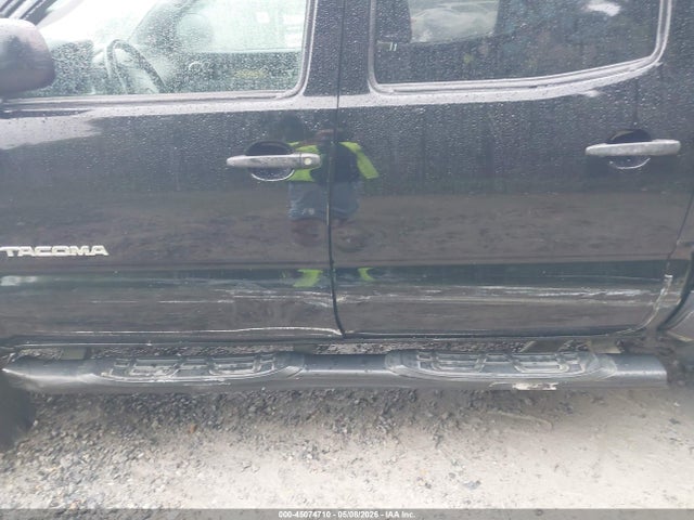 Toyota Tacoma Base V6