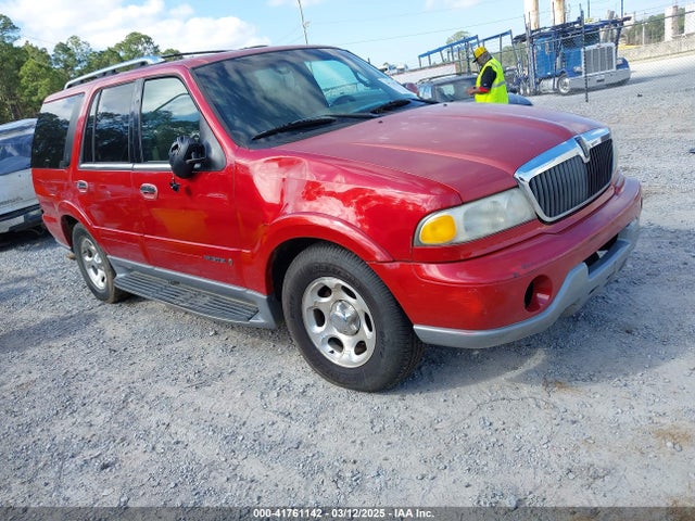Salvage Lincoln Navigator Image
