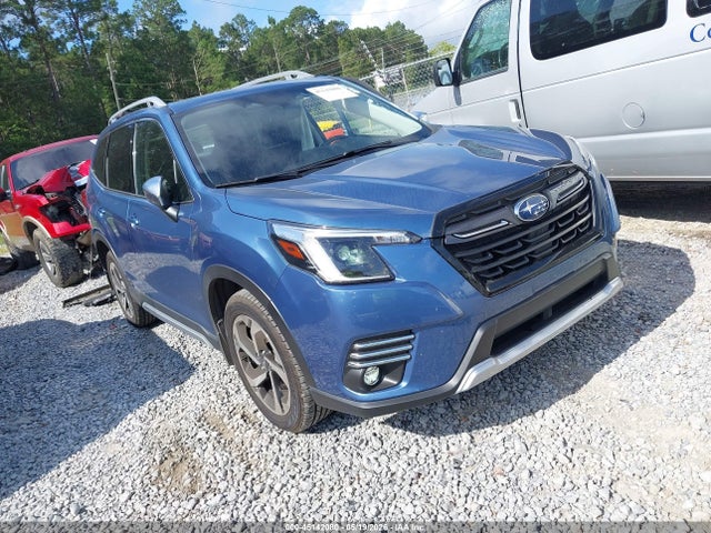 Salvage Subaru Forester Image