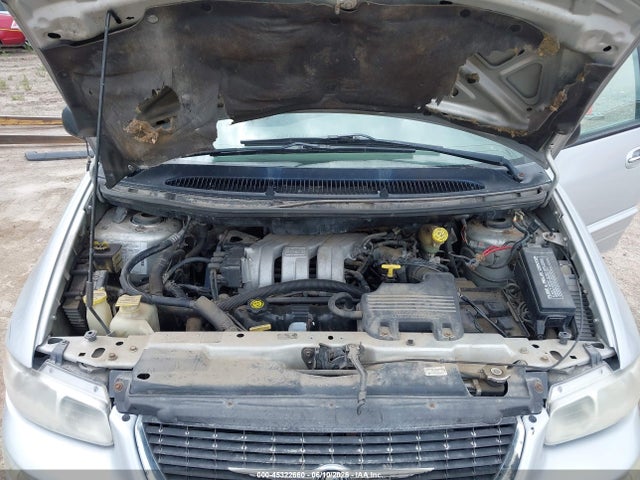 Chrysler Town & Country Limited