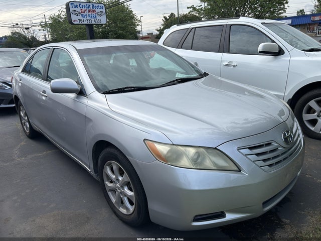 Salvage Toyota Camry Image