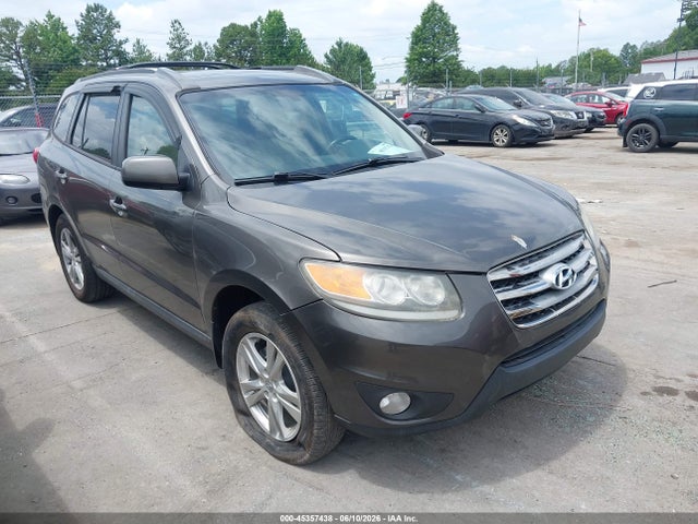 Salvage Hyundai SANTA FE Image