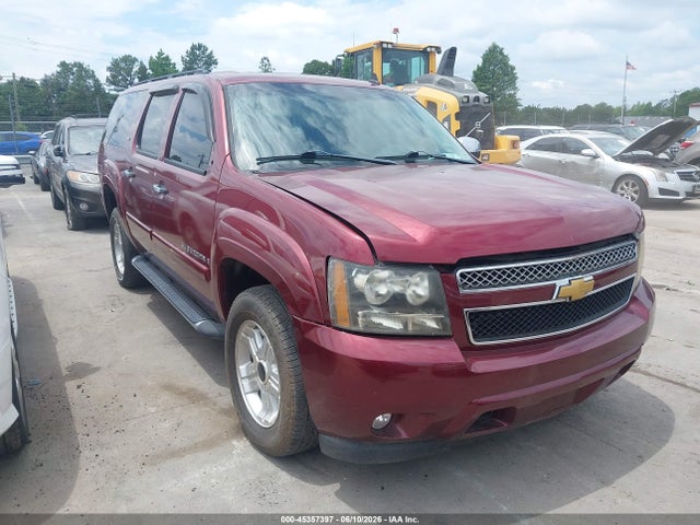 Salvage Chevrolet Suburban 1500 Image