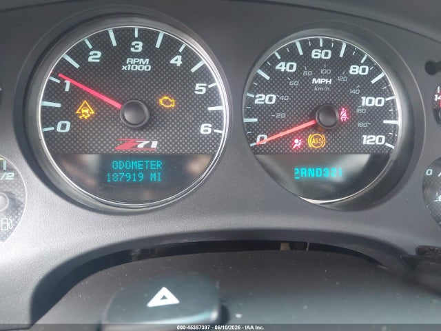 Chevrolet Suburban 1500 Lt