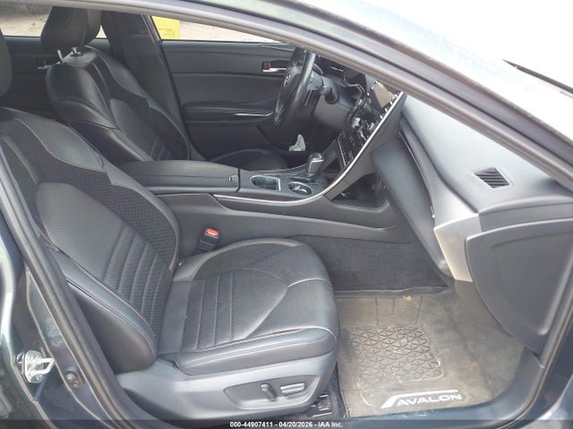 Toyota Avalon Xse
