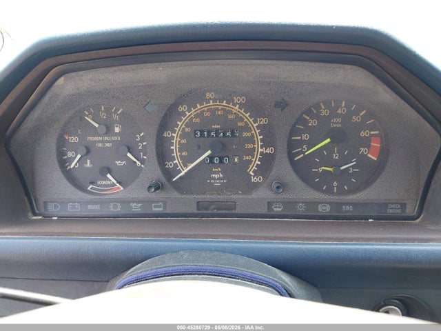 Mercedes-Benz 300 E