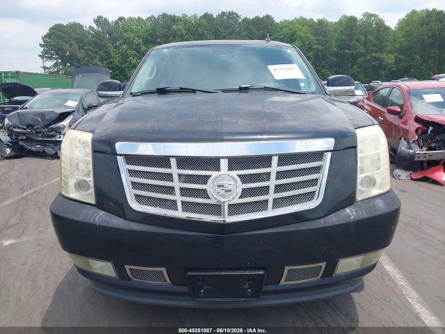 Cadillac Escalade Standard