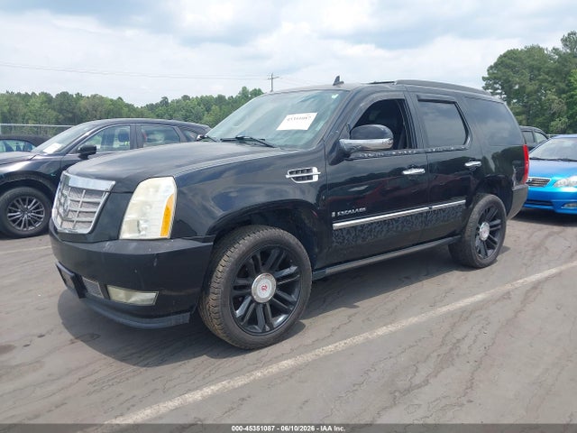 Cadillac Escalade Standard