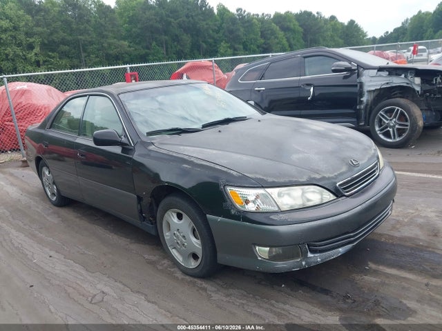Salvage Lexus Es Image