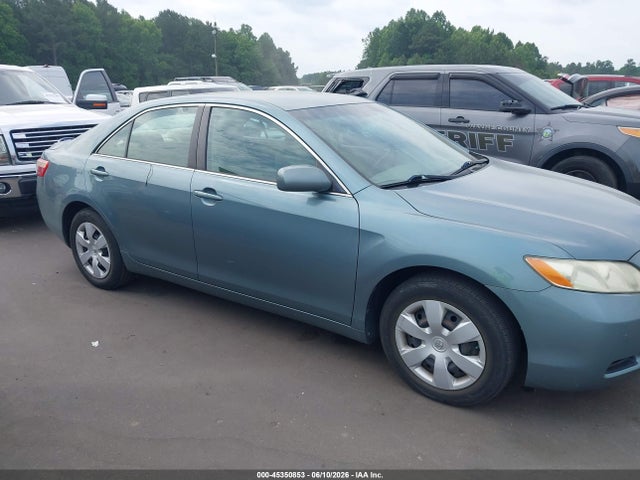 Salvage Toyota Camry Image