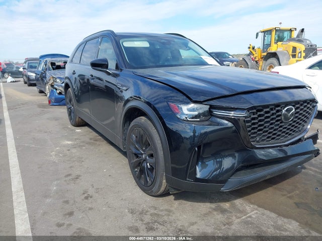 Salvage Mazda Cx Image