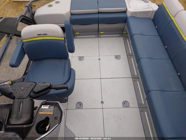 Sea-Doo 20ft