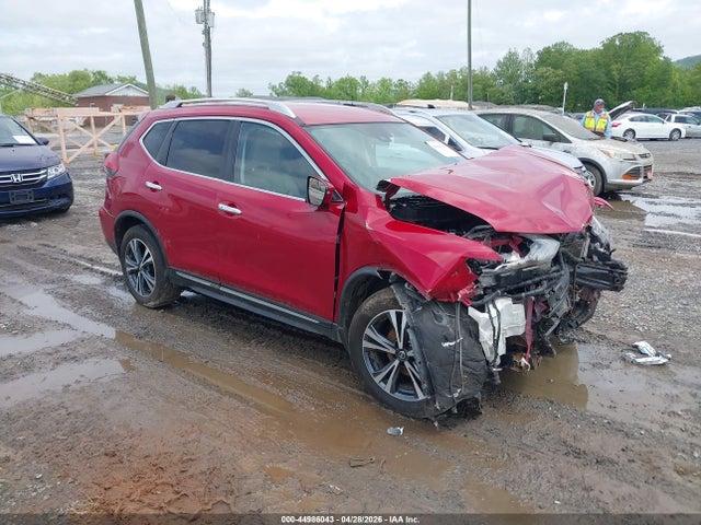 Salvage Nissan Rogue Image
