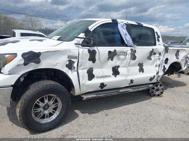 Toyota Tundra Sr5 5.7l V8