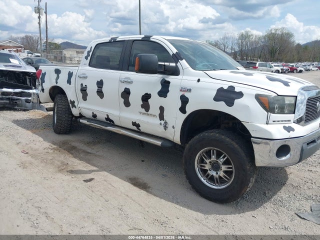 Salvage Toyota Tundra Image