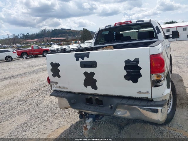 Toyota Tundra Sr5 5.7l V8