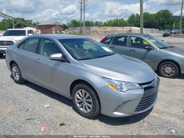 Salvage Toyota Camry Image