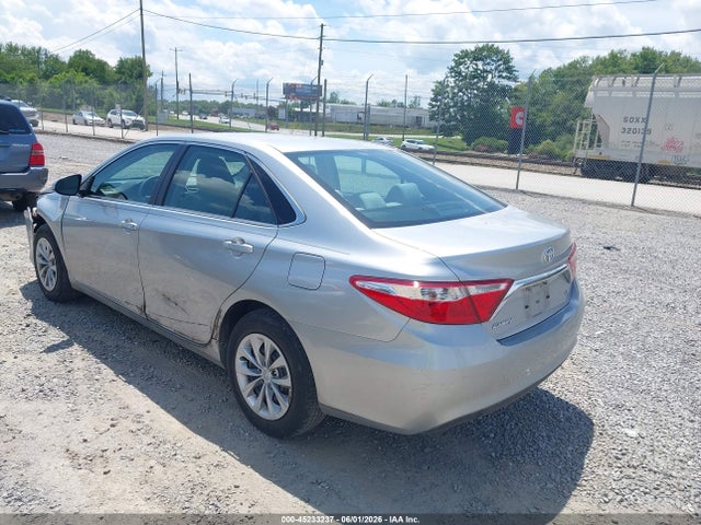 Toyota Camry Le