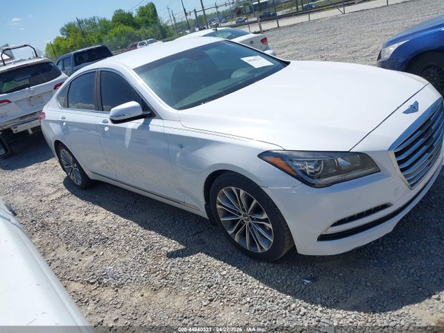 Salvage Hyundai Genesis Image