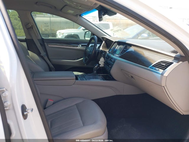 Hyundai Genesis 3.8