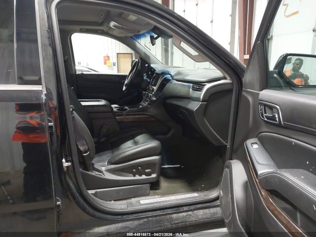 Chevrolet Suburban Lt