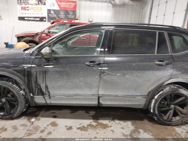 Volkswagen Tiguan 2.0t Se R-line Black