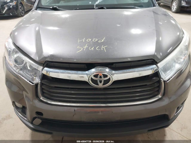 Toyota Highlander Xle V6