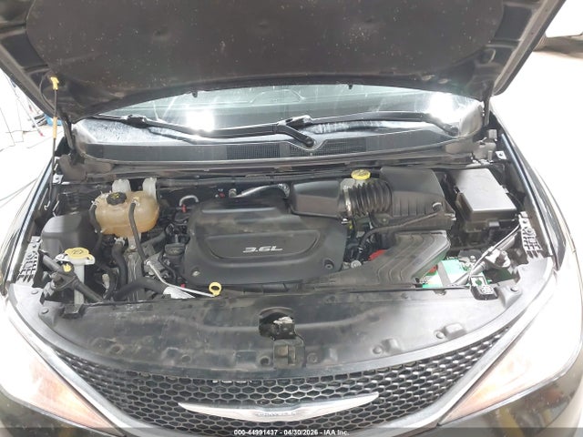 Chrysler Pacifica Touring
