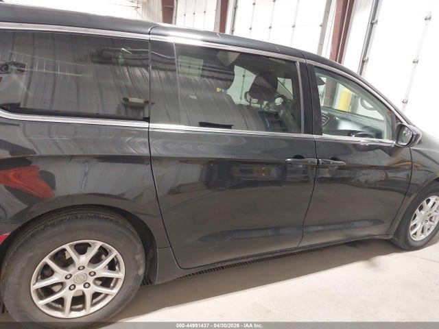 Chrysler Pacifica Touring