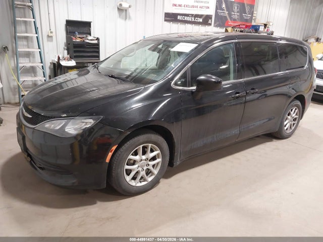 Chrysler Pacifica Touring