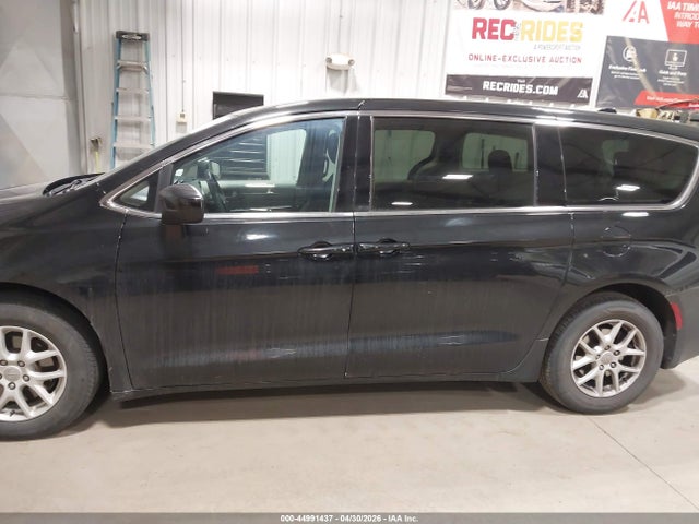 Chrysler Pacifica Touring