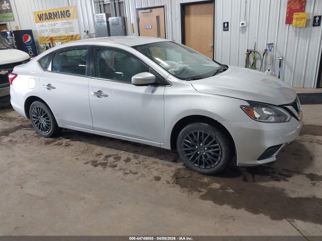 Salvage Nissan Sentra Image