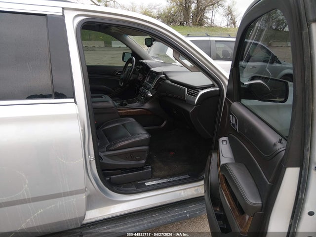 Chevrolet Suburban Lt