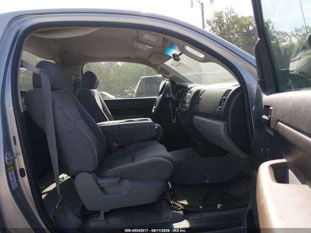 Toyota Tundra Base V6