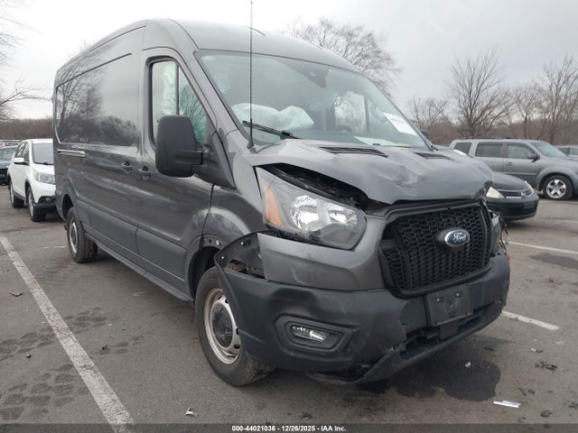 Salvage Ford Transit Image