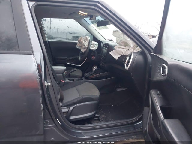 Kia Soul Lx