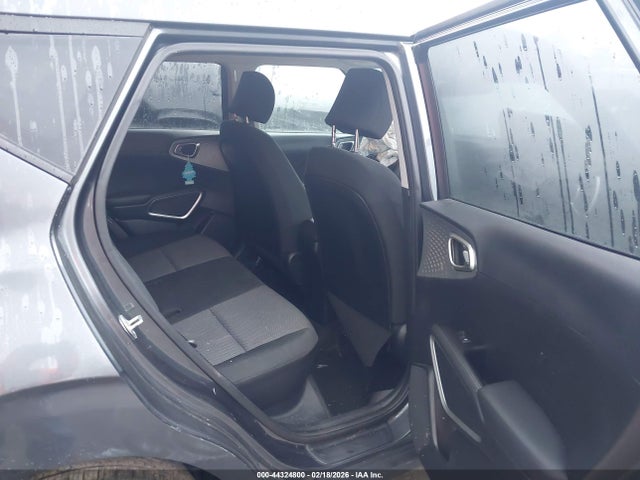 Kia Soul Lx