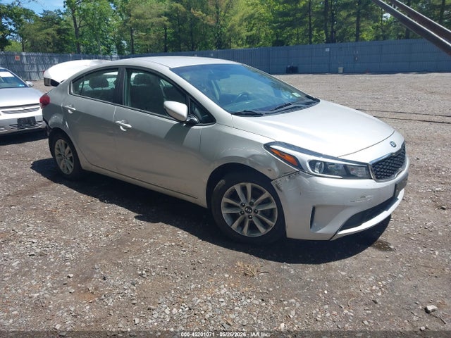 Salvage Kia Forte Image