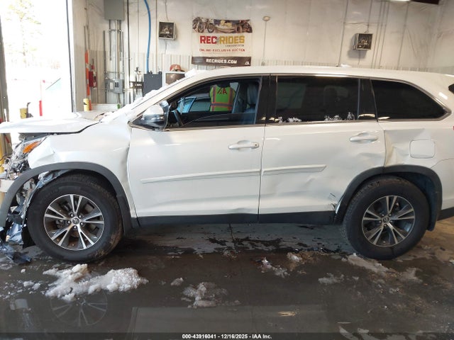 Toyota Highlander Le