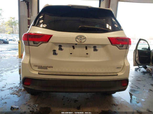 Toyota Highlander Le