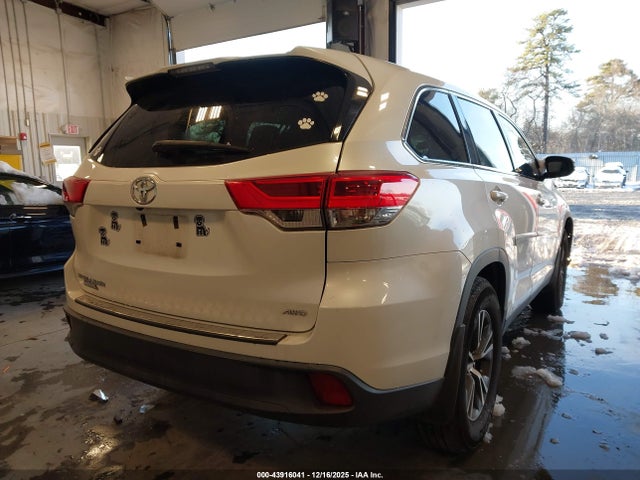 Toyota Highlander Le