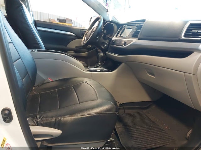 Toyota Highlander Le