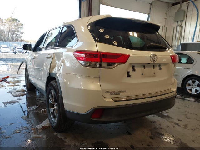 Toyota Highlander Le