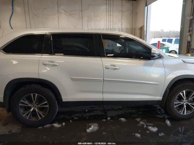 Toyota Highlander Le